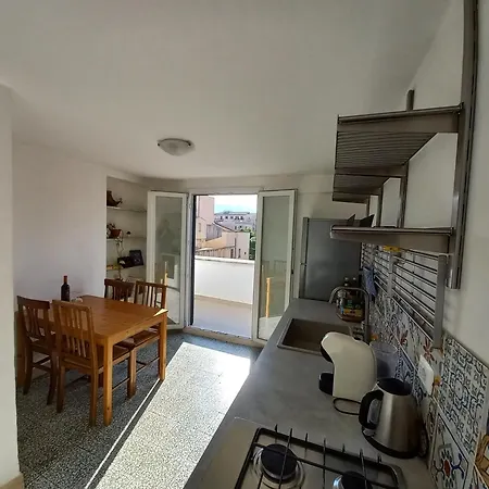 Apartment In Central With Rooftop Terrace